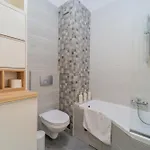 Apartmán Cozy Semi-central With Free Parking And Workspace