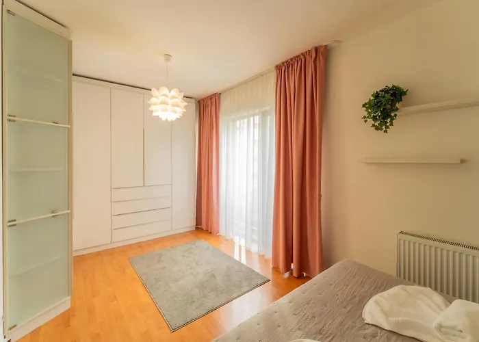 Cozy Semi-central With Free Parking And Workspace Daire *